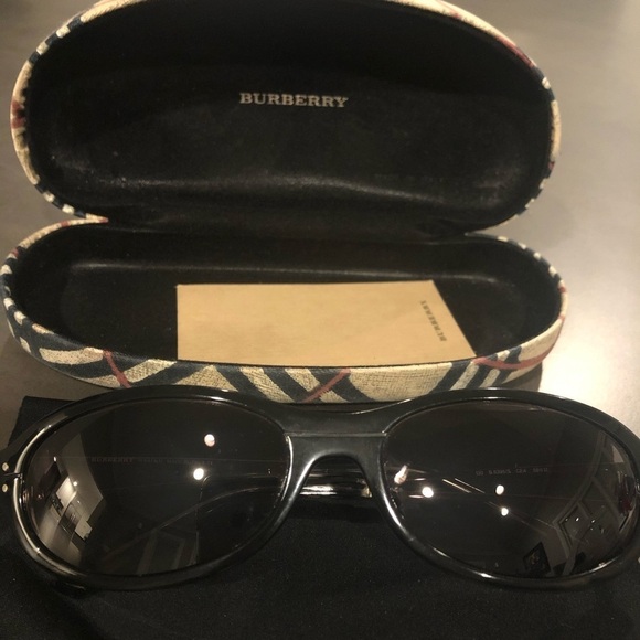 Burberry Black Women’s Sunglasses main image 11